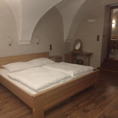 Apartament Slos *