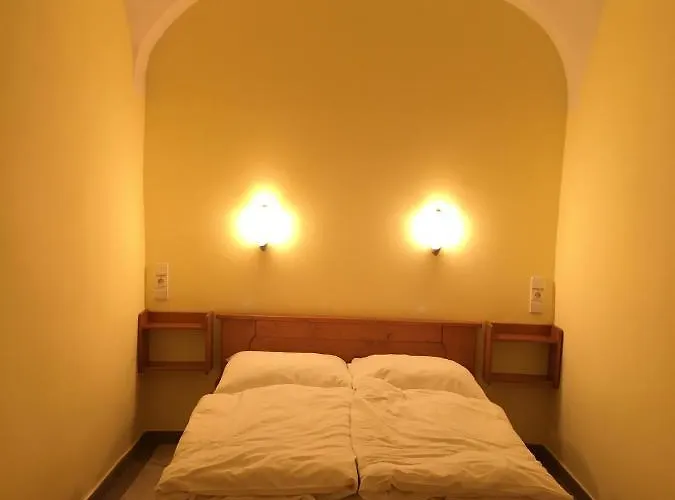 Slos * Banská Bystrica